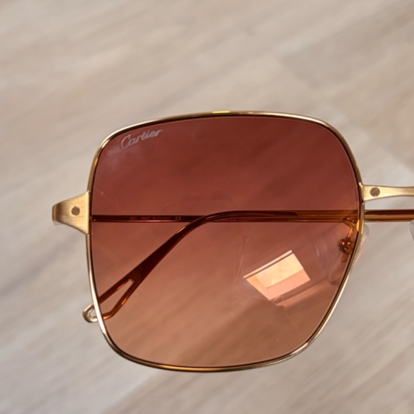 NWT Cartier Santos de Cartier Red Rectangular Gold Frame Ladies Sunglasses main image 4